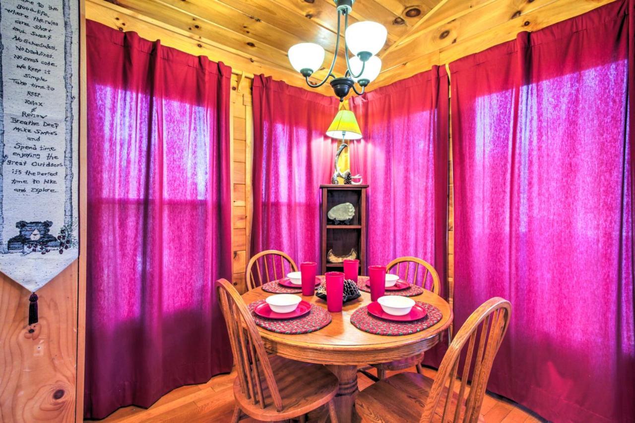 Tree Top Dream Cabin With Hot Tub In Gatlinburg! Villa Eksteriør bilde