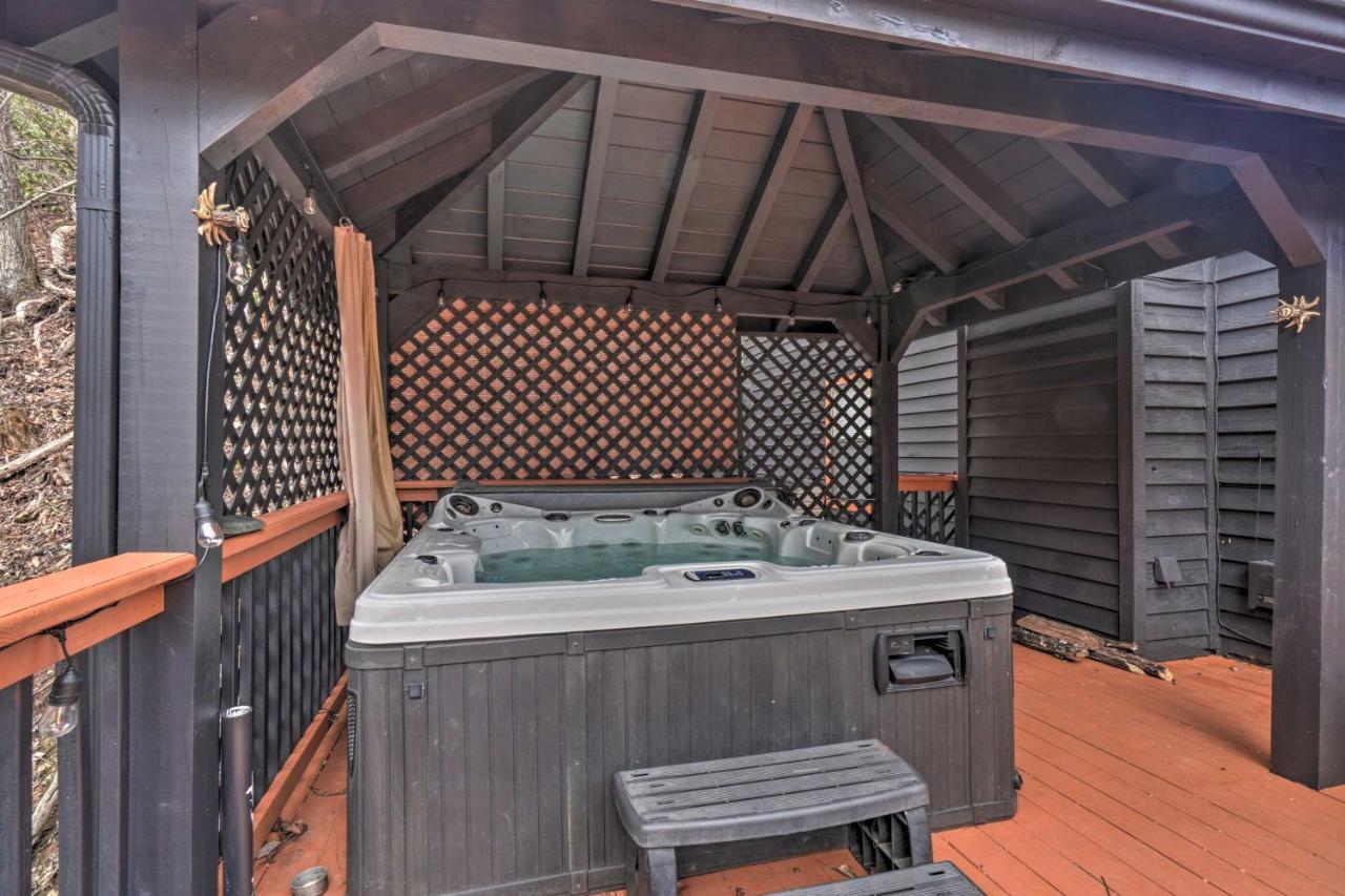 Tree Top Dream Cabin With Hot Tub In Gatlinburg! Villa Eksteriør bilde